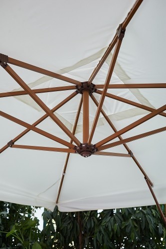 Зонт для кафе MAESTRO 300 квадратный бежевый на боковой опоре