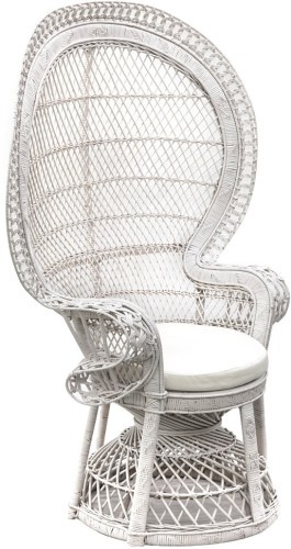 Кресло серии BIZZOTTO белого цвета из плетеного искусственного ротанга