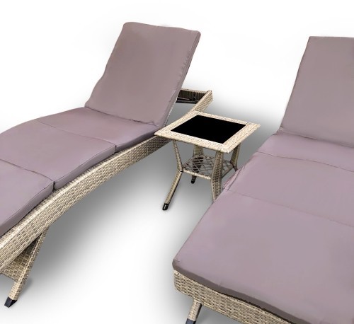 Комплект мебели КАПРИ бежевый 2 шезлонга с матрасом и столиком из иск. ротанга